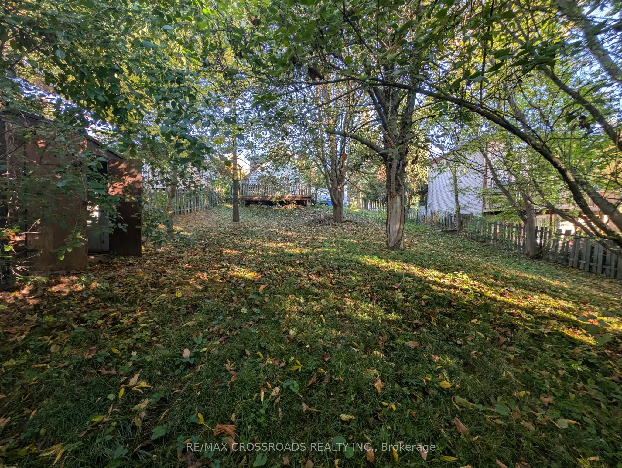 261 Lakeview Boulevard