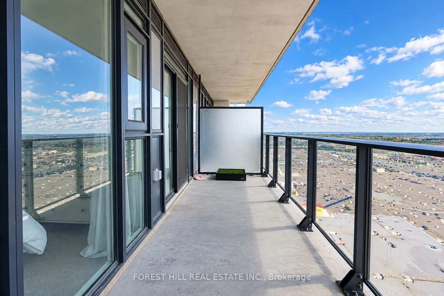 8960 Jane Street #2516