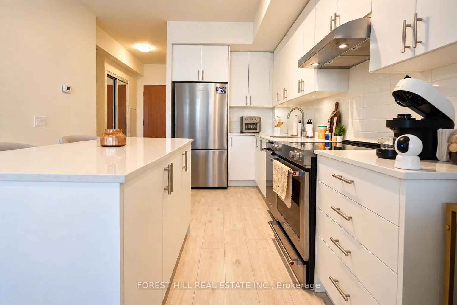 8960 Jane Street #2516