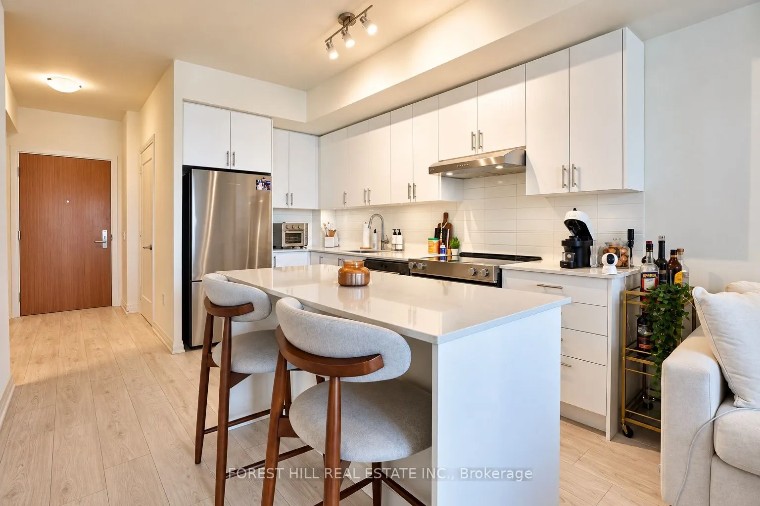 8960 Jane Street #2516