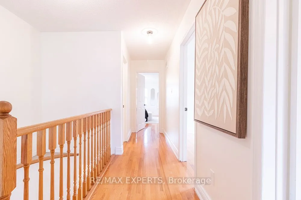 104 Echo Ridge Crescent