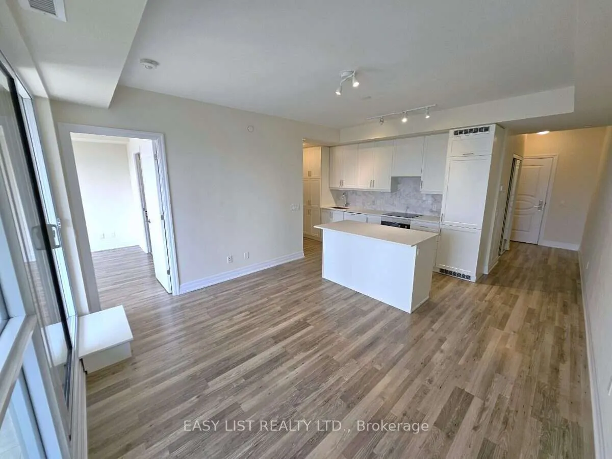 9075 Jane Street #706