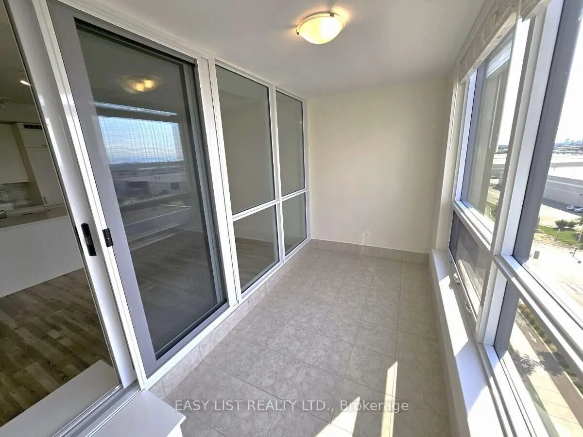 9075 Jane Street #706