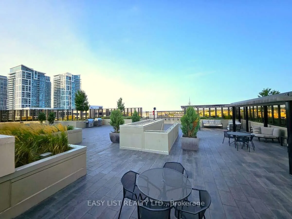 9075 Jane Street #706