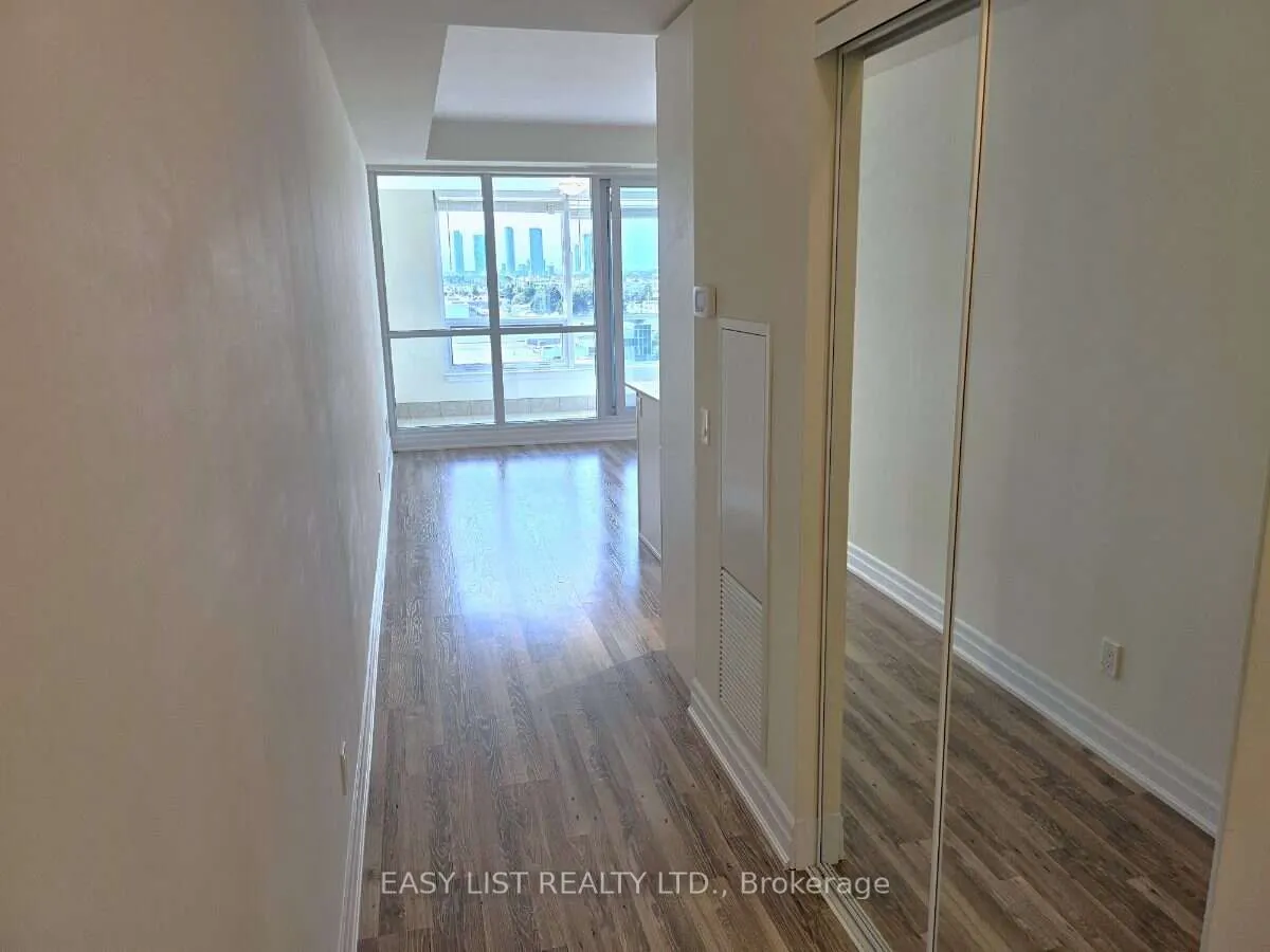 9075 Jane Street #706