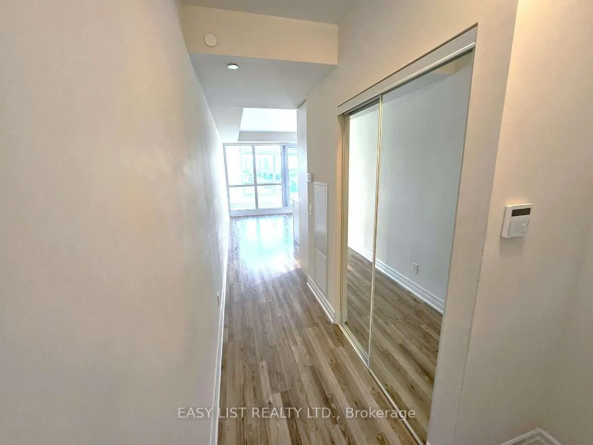 9075 Jane Street #706