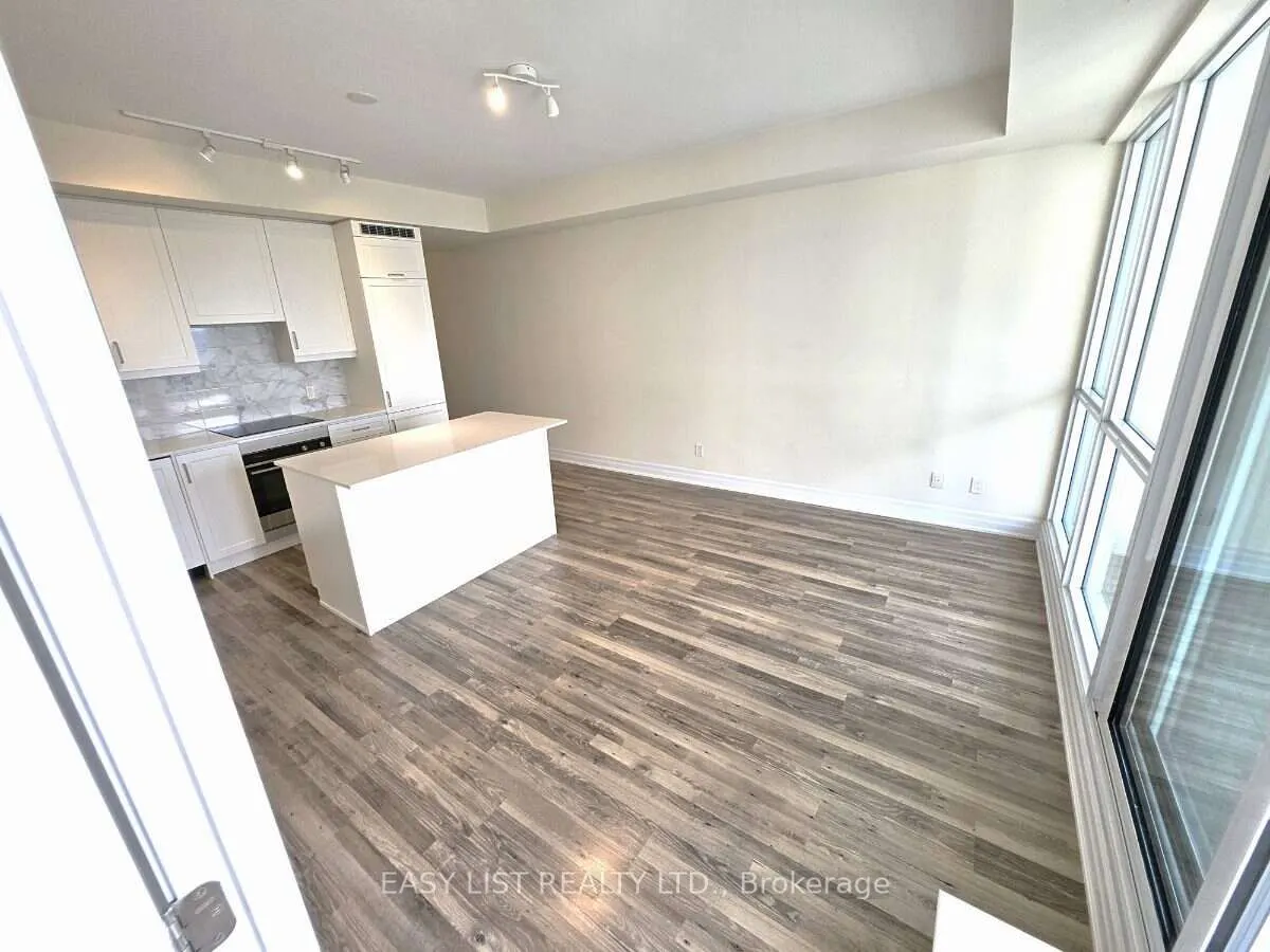 9075 Jane Street #706