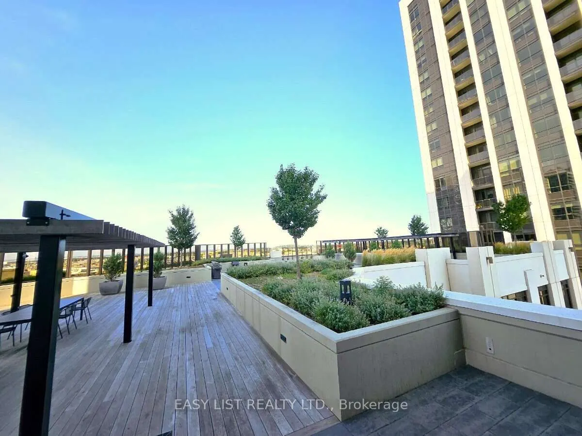 9075 Jane Street #706