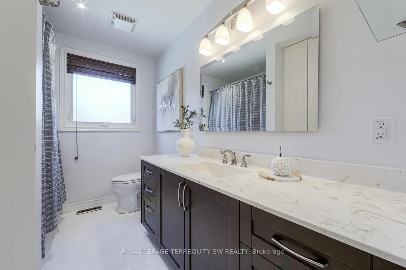 36 Captain Rolph Boulevard