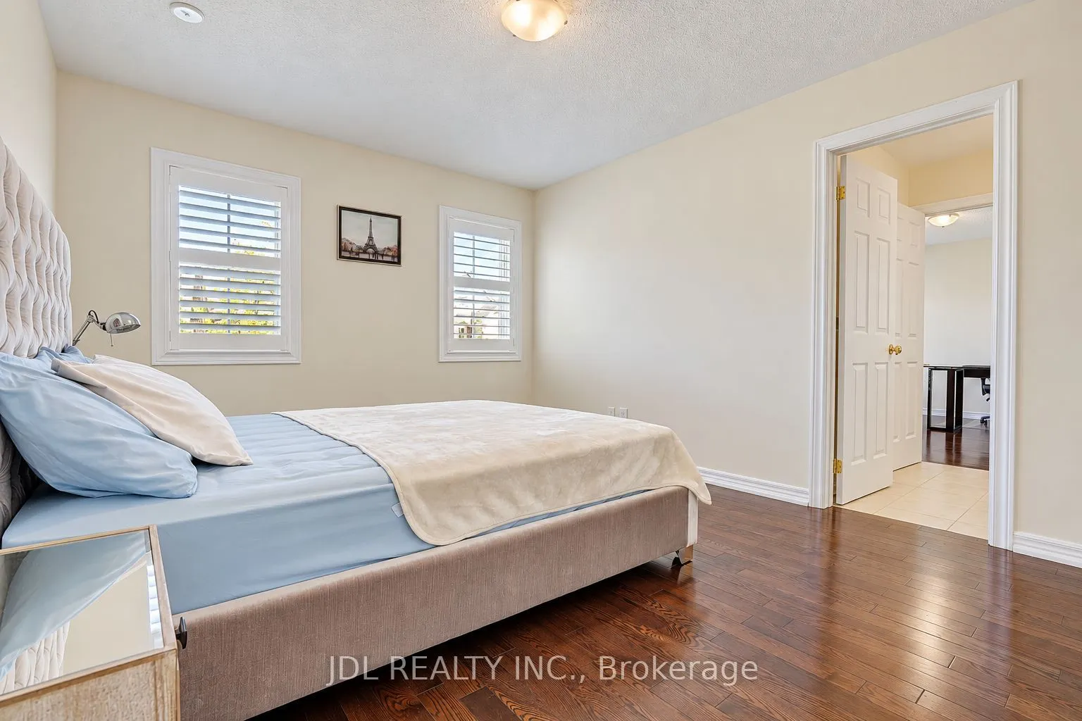 11 Herbert Wales Crescent