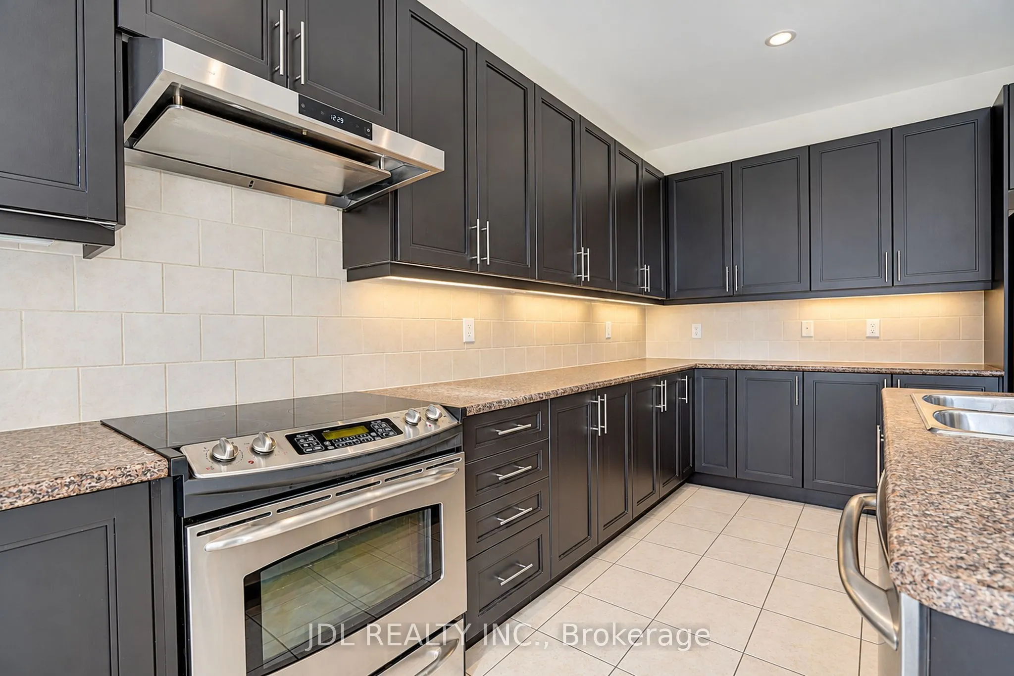 11 Herbert Wales Crescent