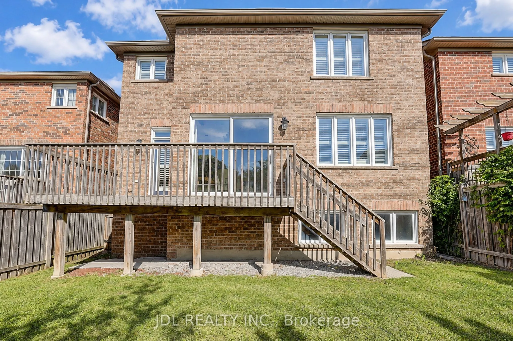 11 Herbert Wales Crescent