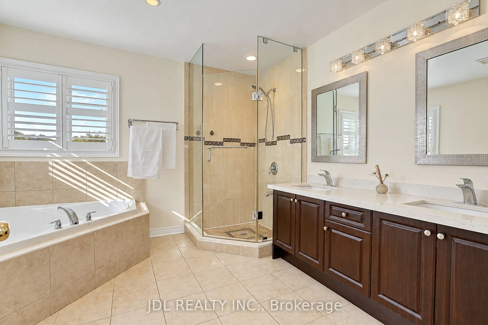 11 Herbert Wales Crescent
