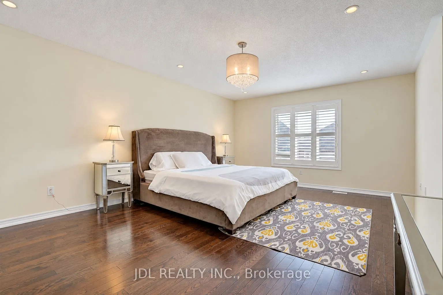 11 Herbert Wales Crescent