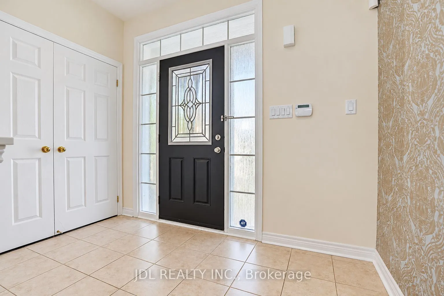 11 Herbert Wales Crescent