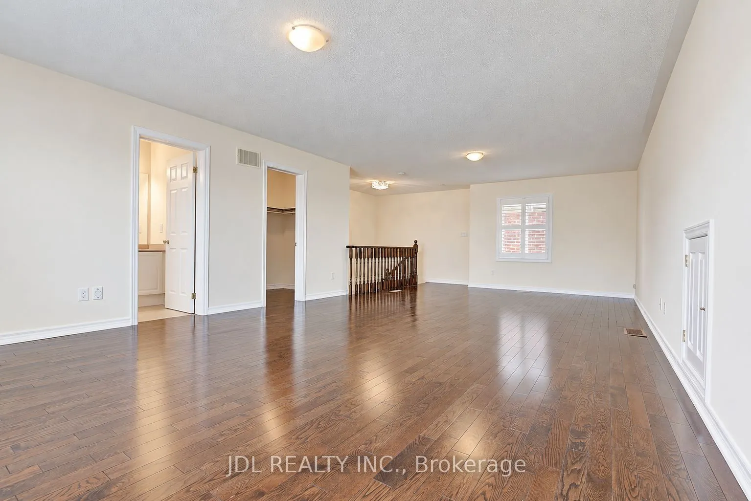 11 Herbert Wales Crescent