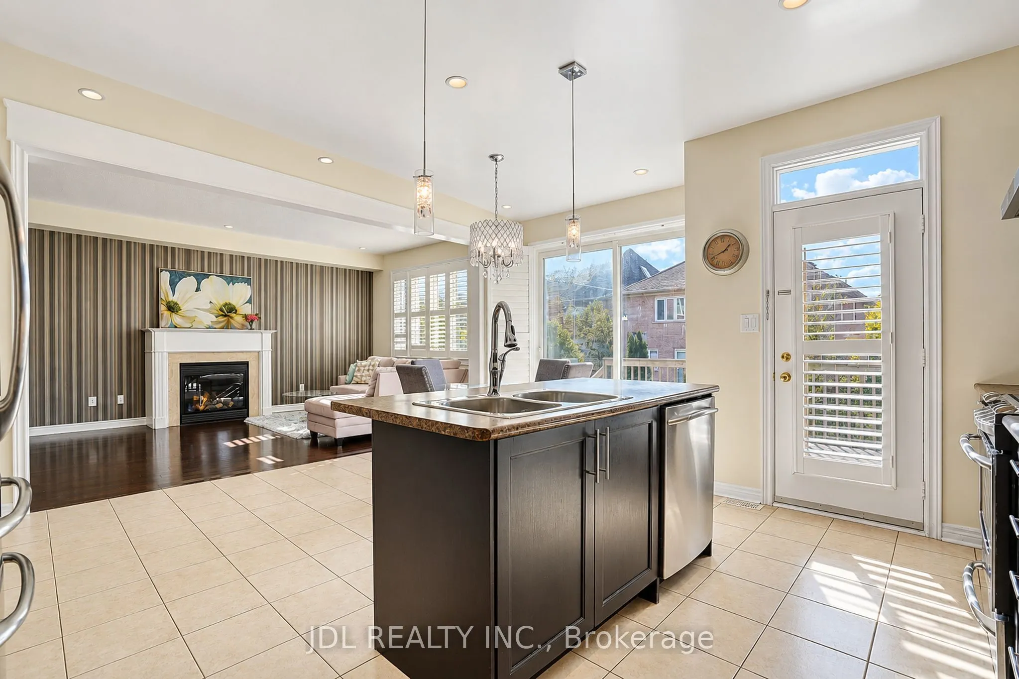 11 Herbert Wales Crescent