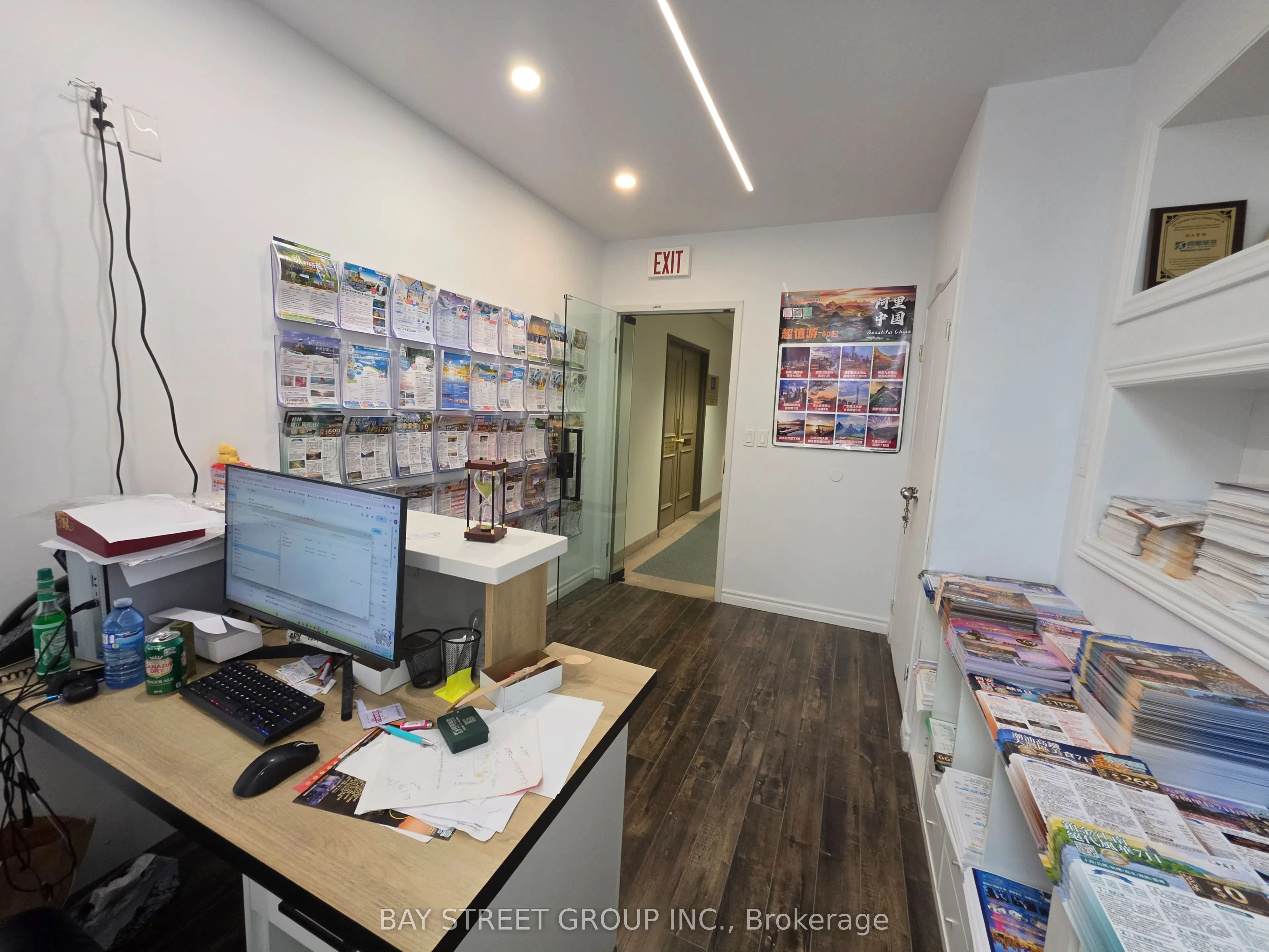 350 Highway 7 E #304