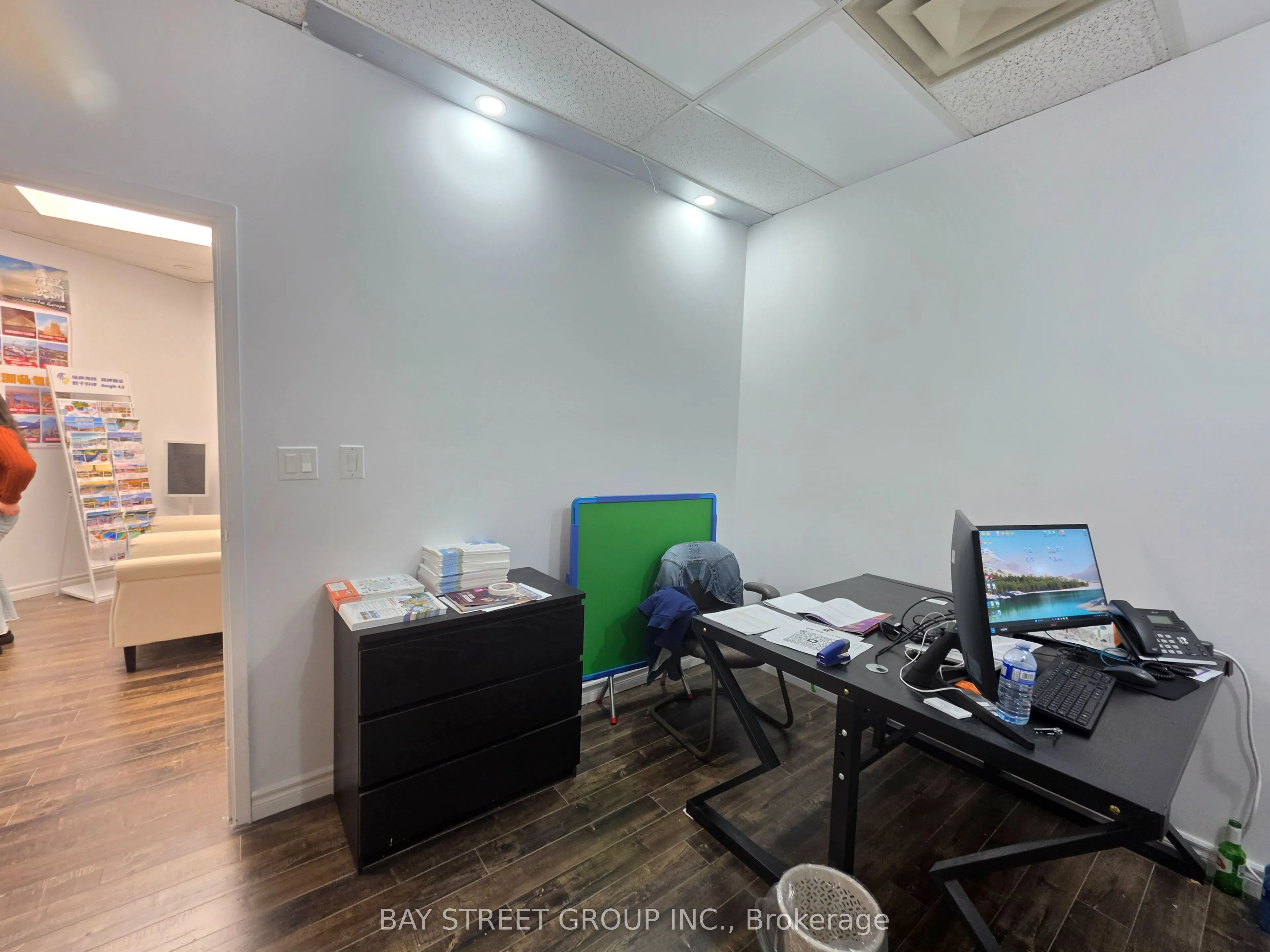 350 Highway 7 E #304