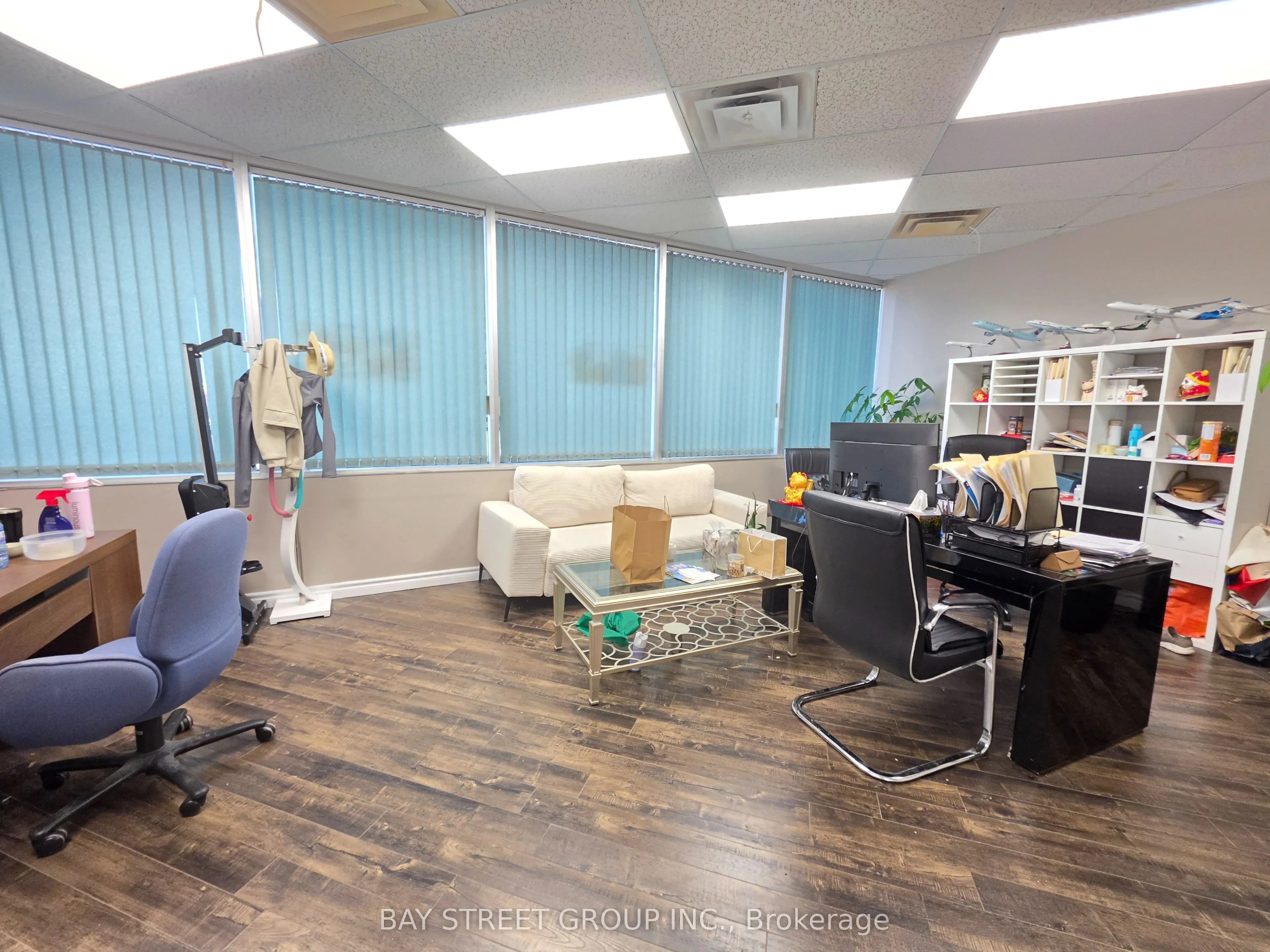 350 Highway 7 E #304