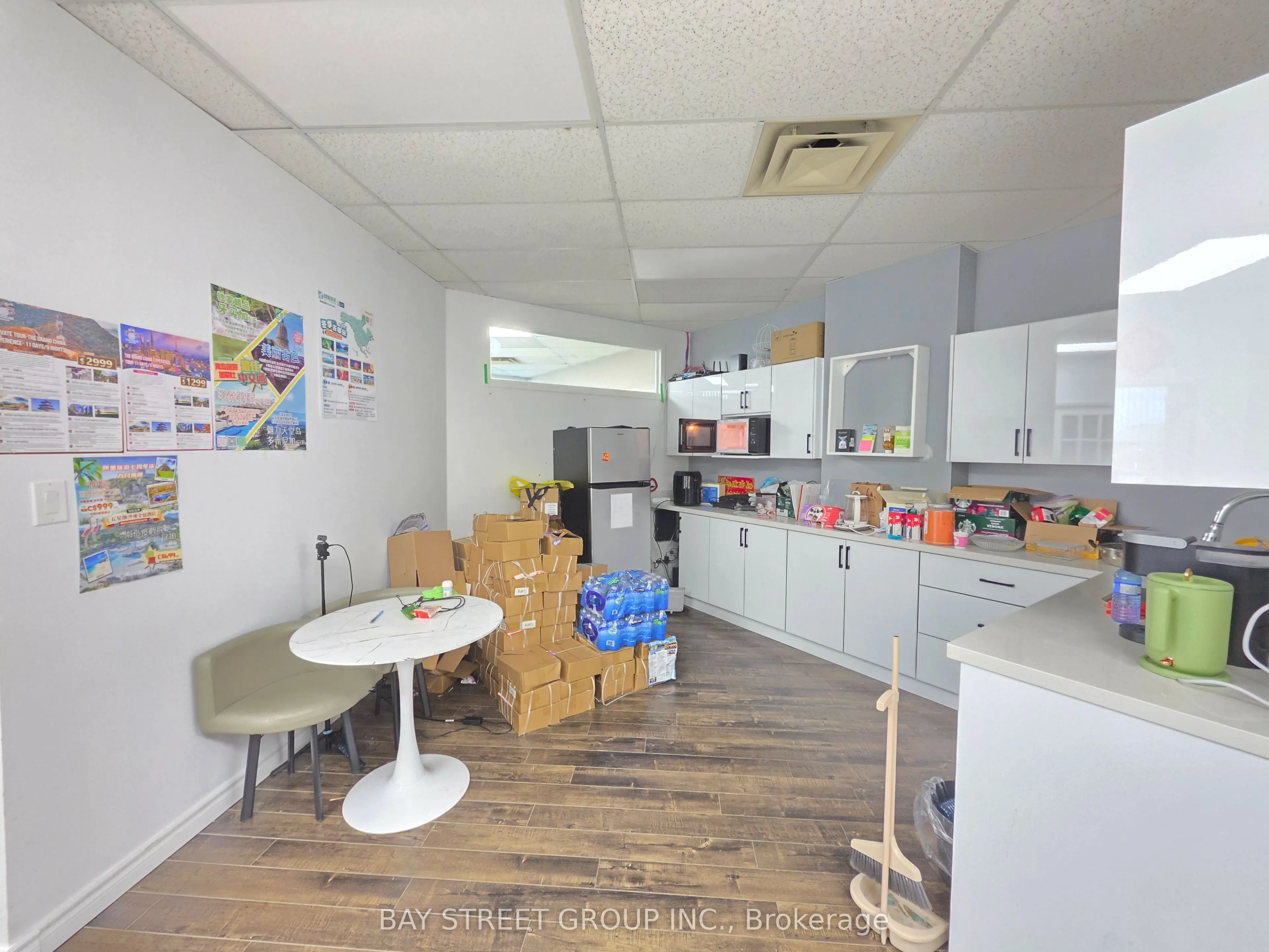 350 Highway 7 E #304