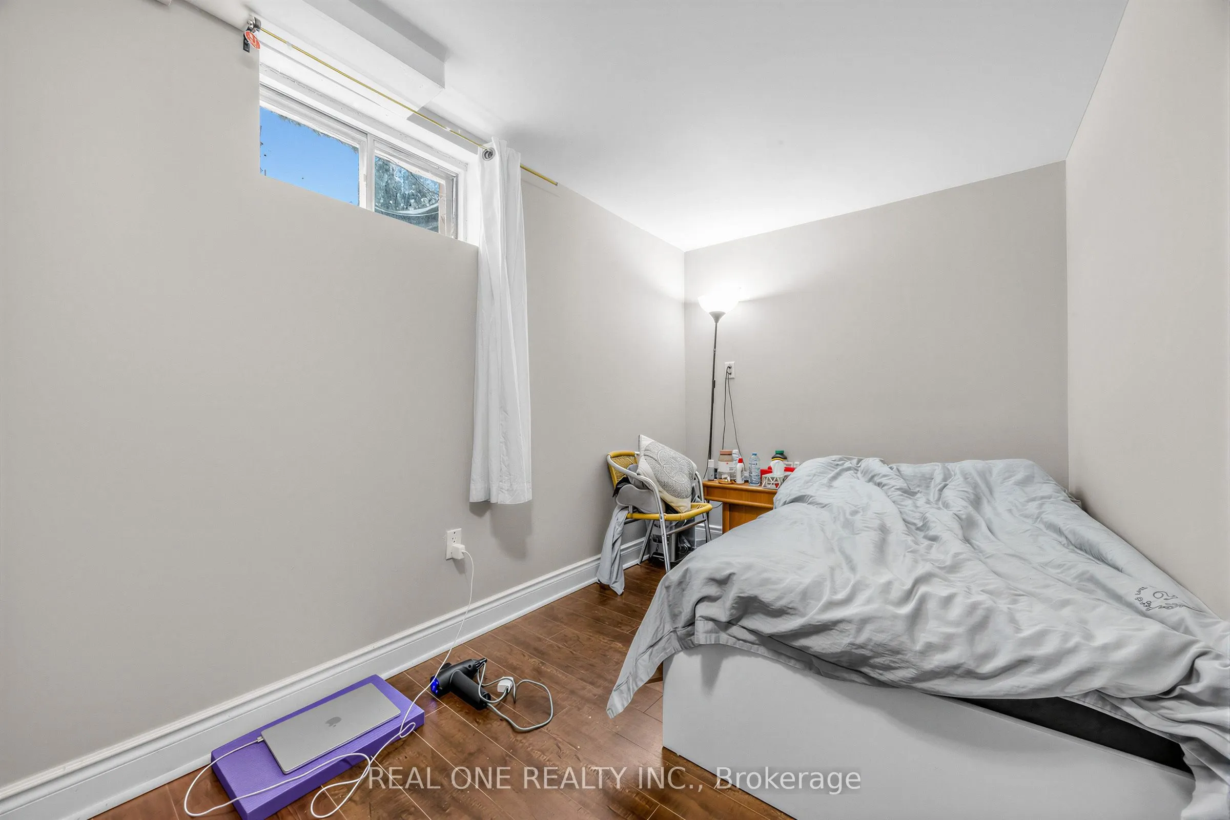 52 Fenwick Crescent
