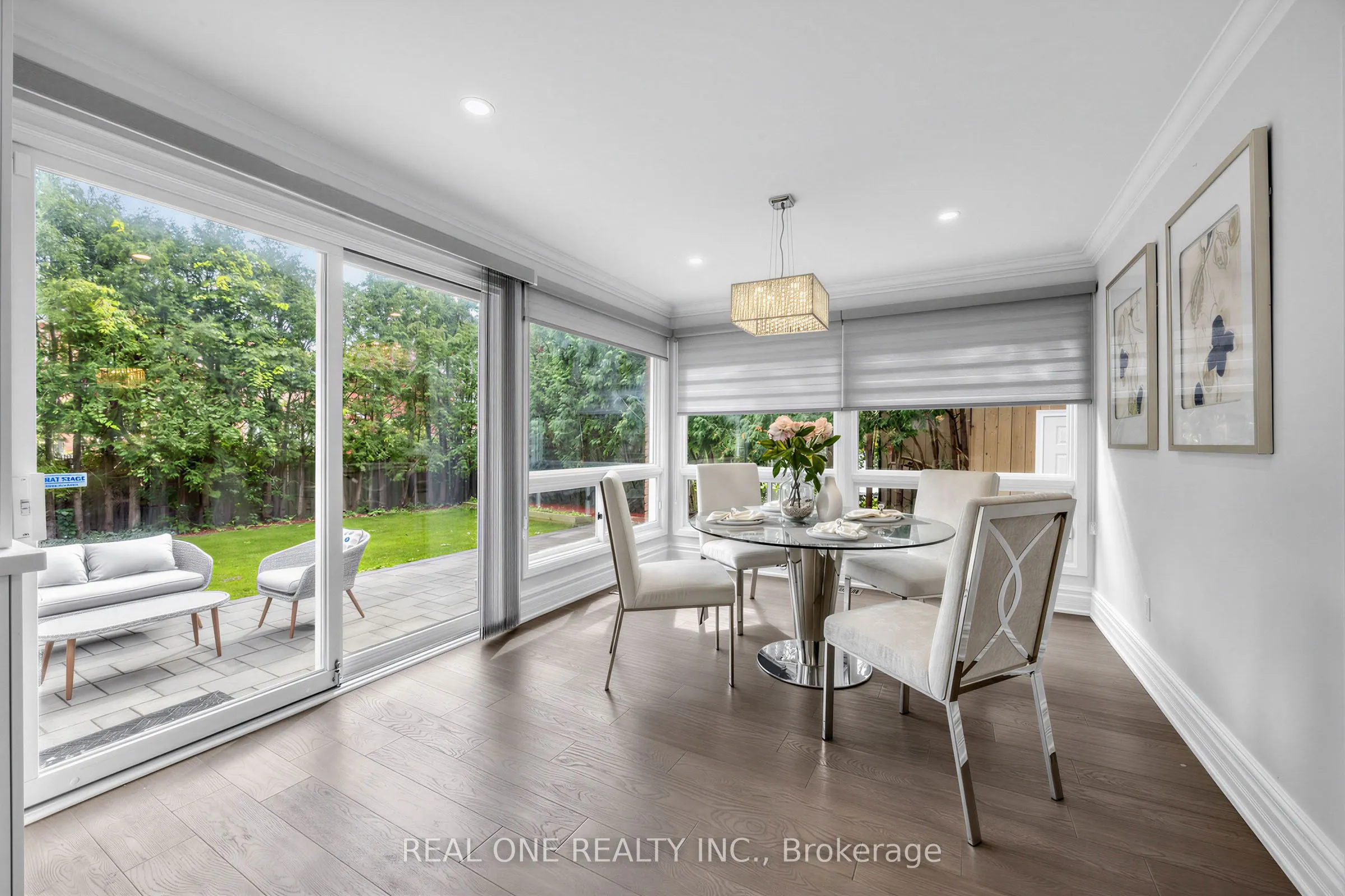 52 Fenwick Crescent