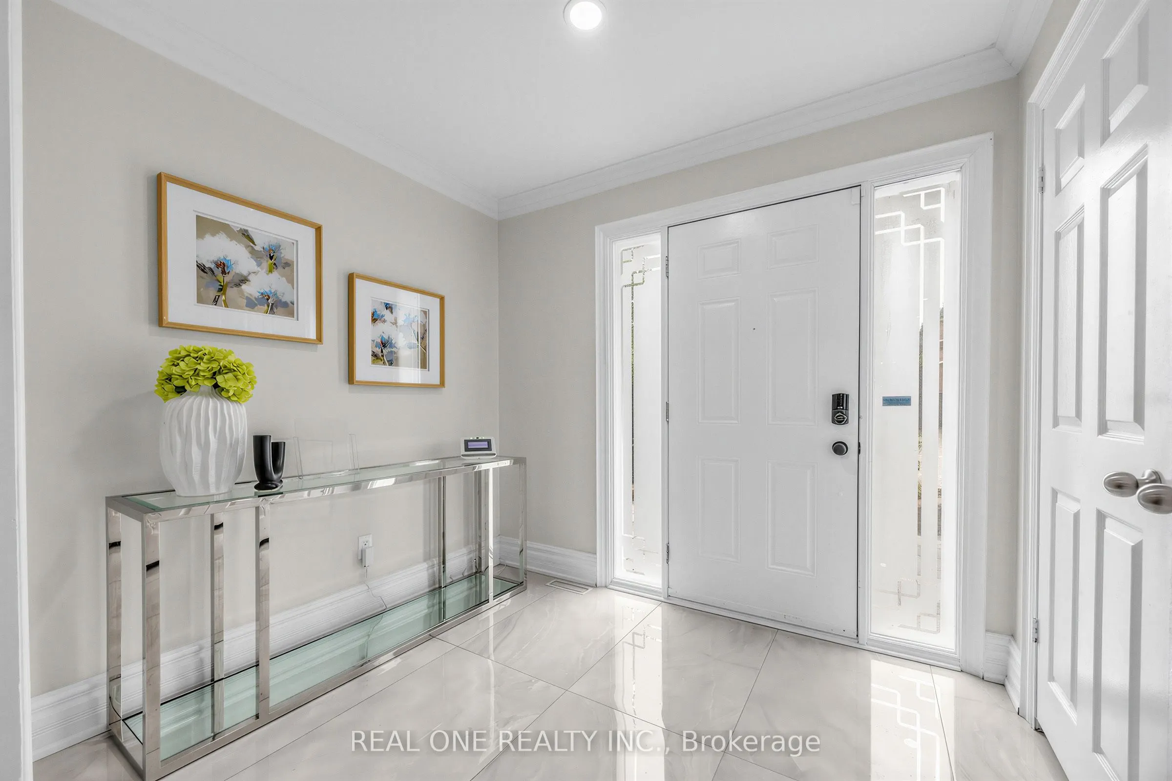 52 Fenwick Crescent