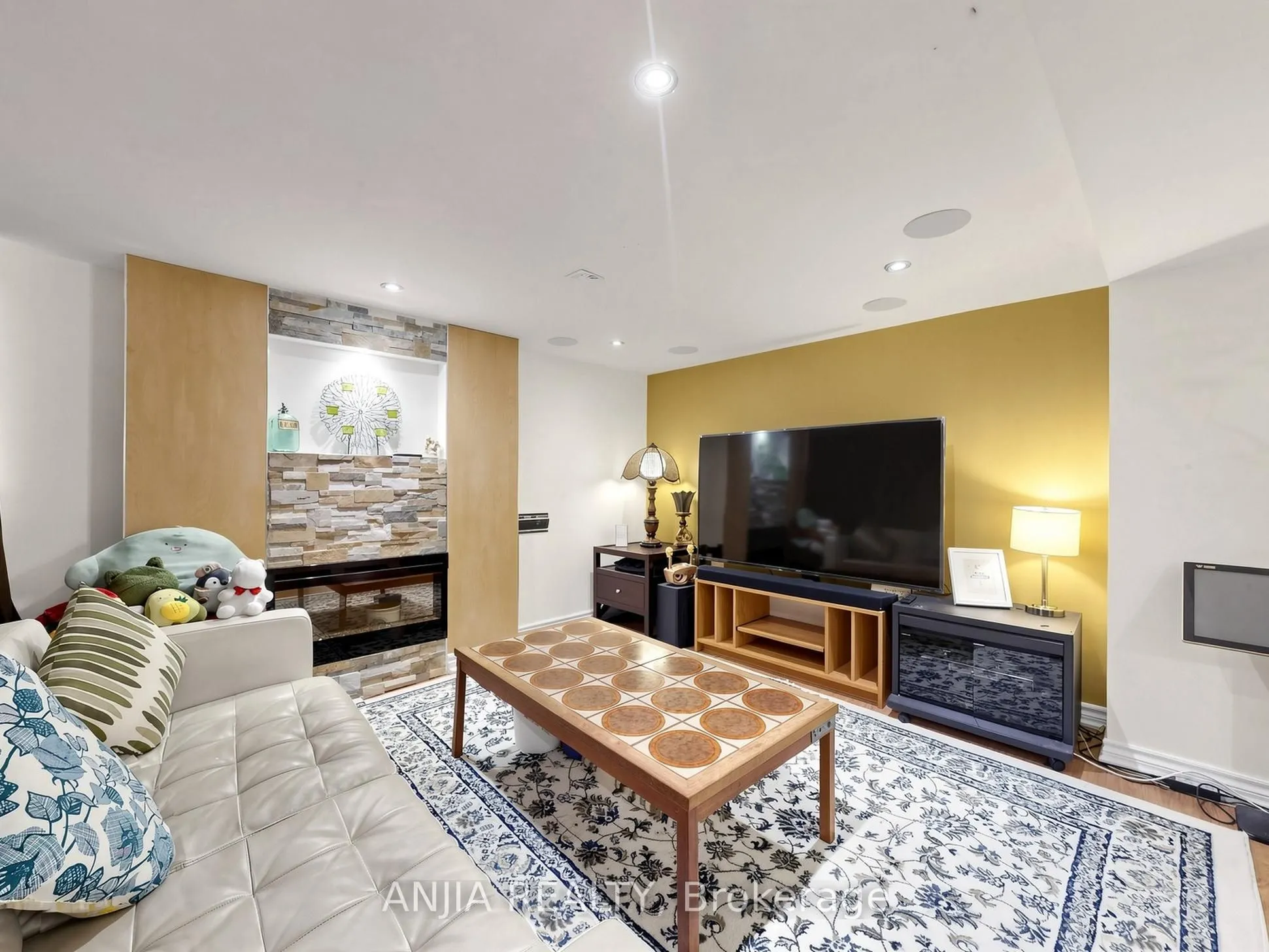 50 Hollingham Road