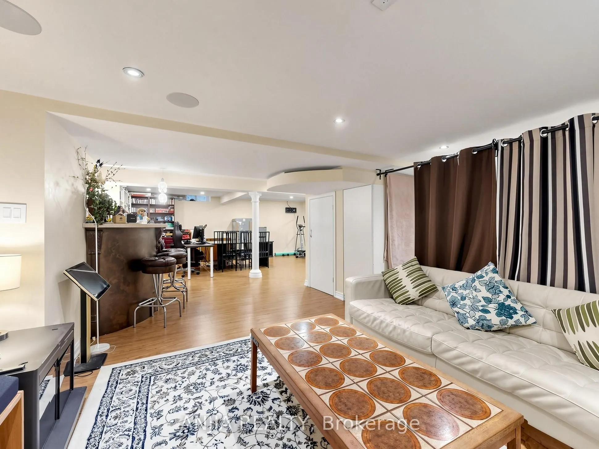 50 Hollingham Road