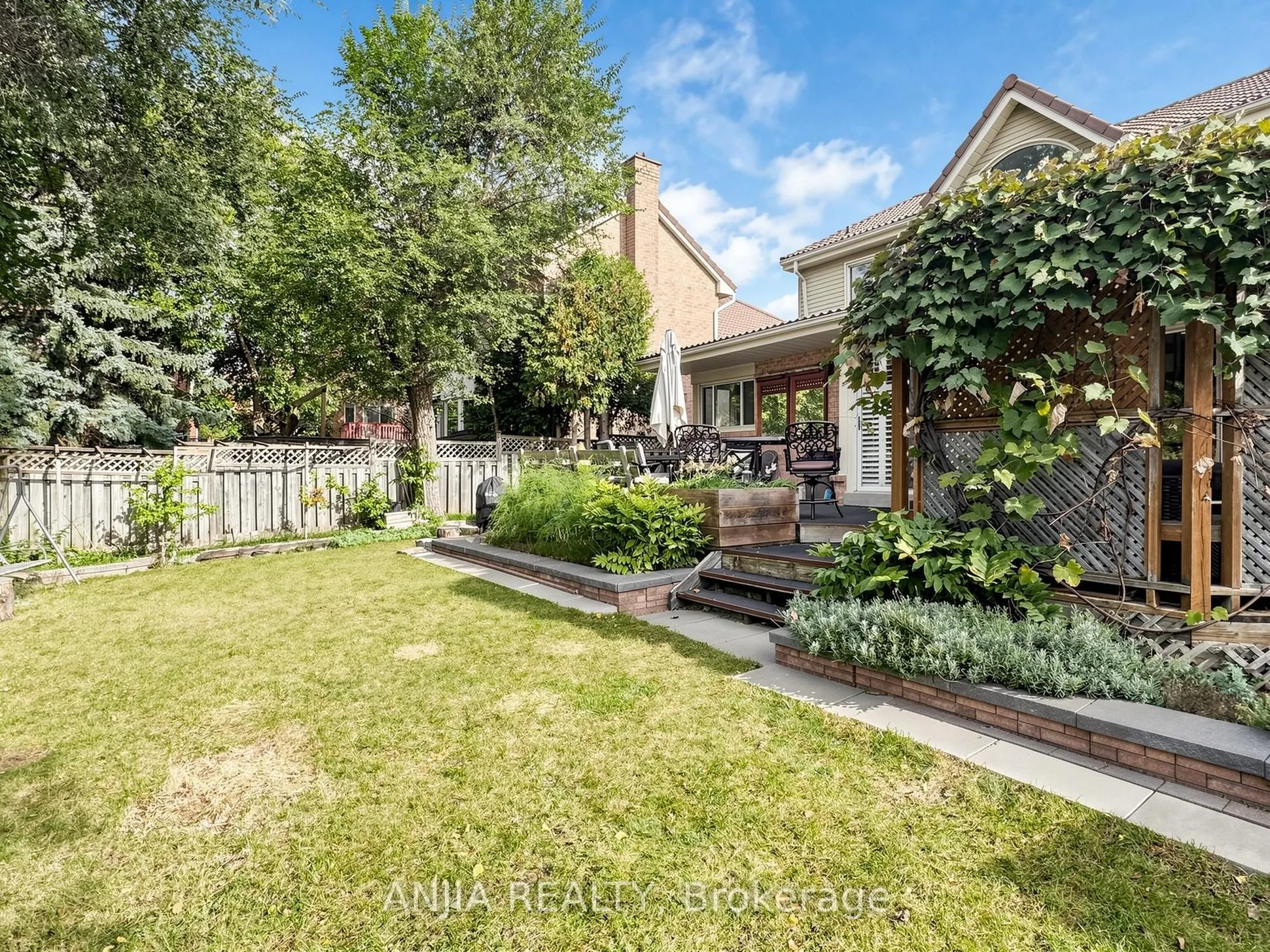 50 Hollingham Road