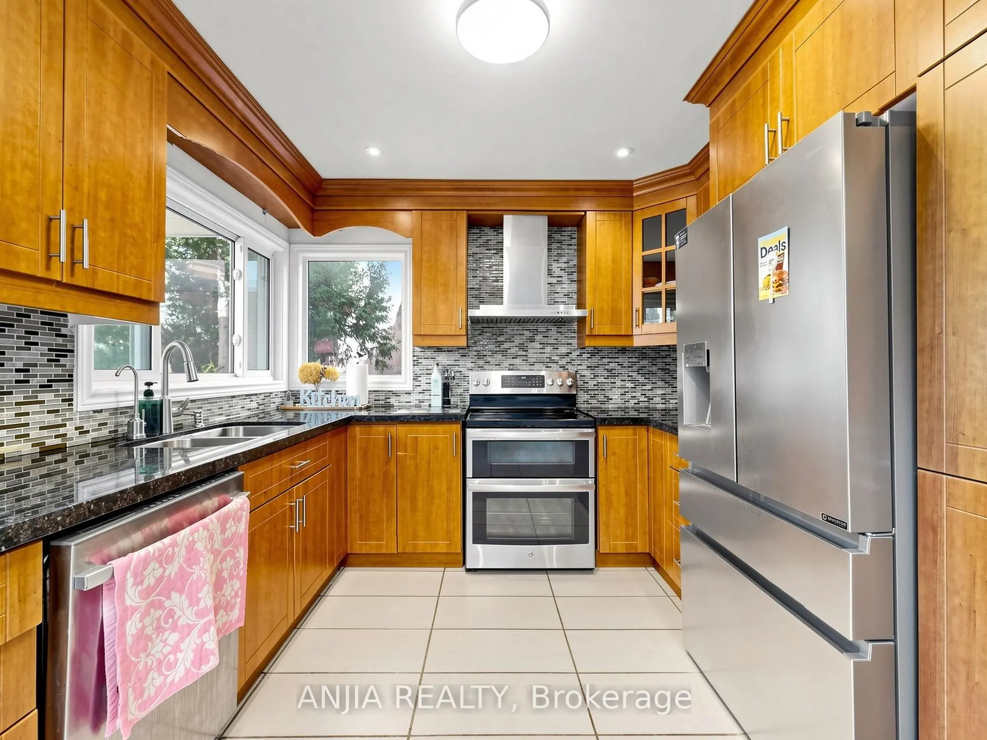 50 Hollingham Road