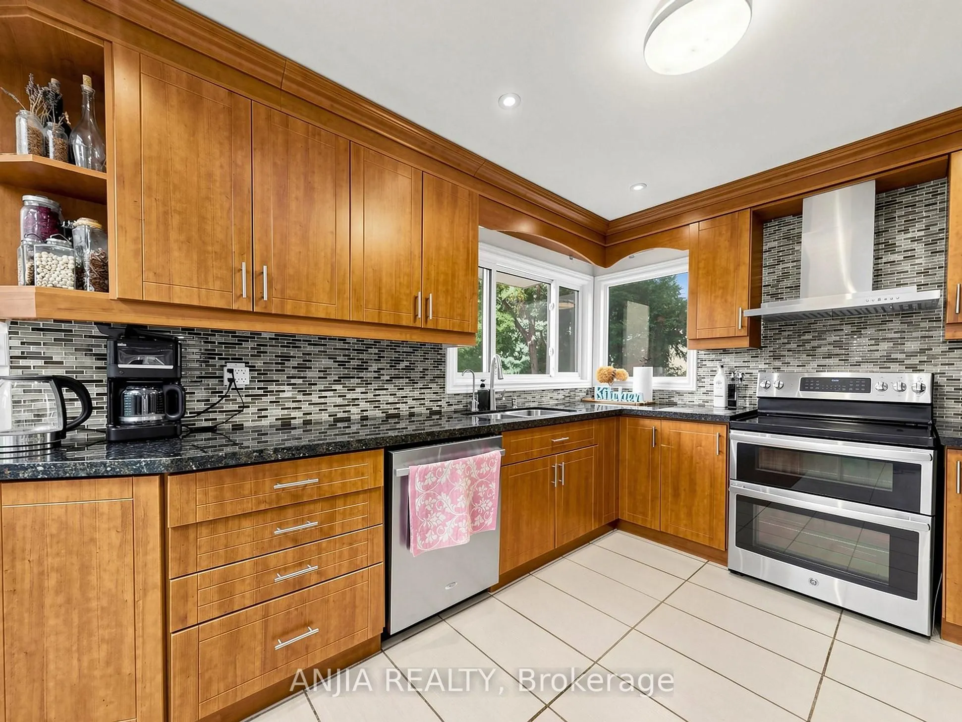 50 Hollingham Road