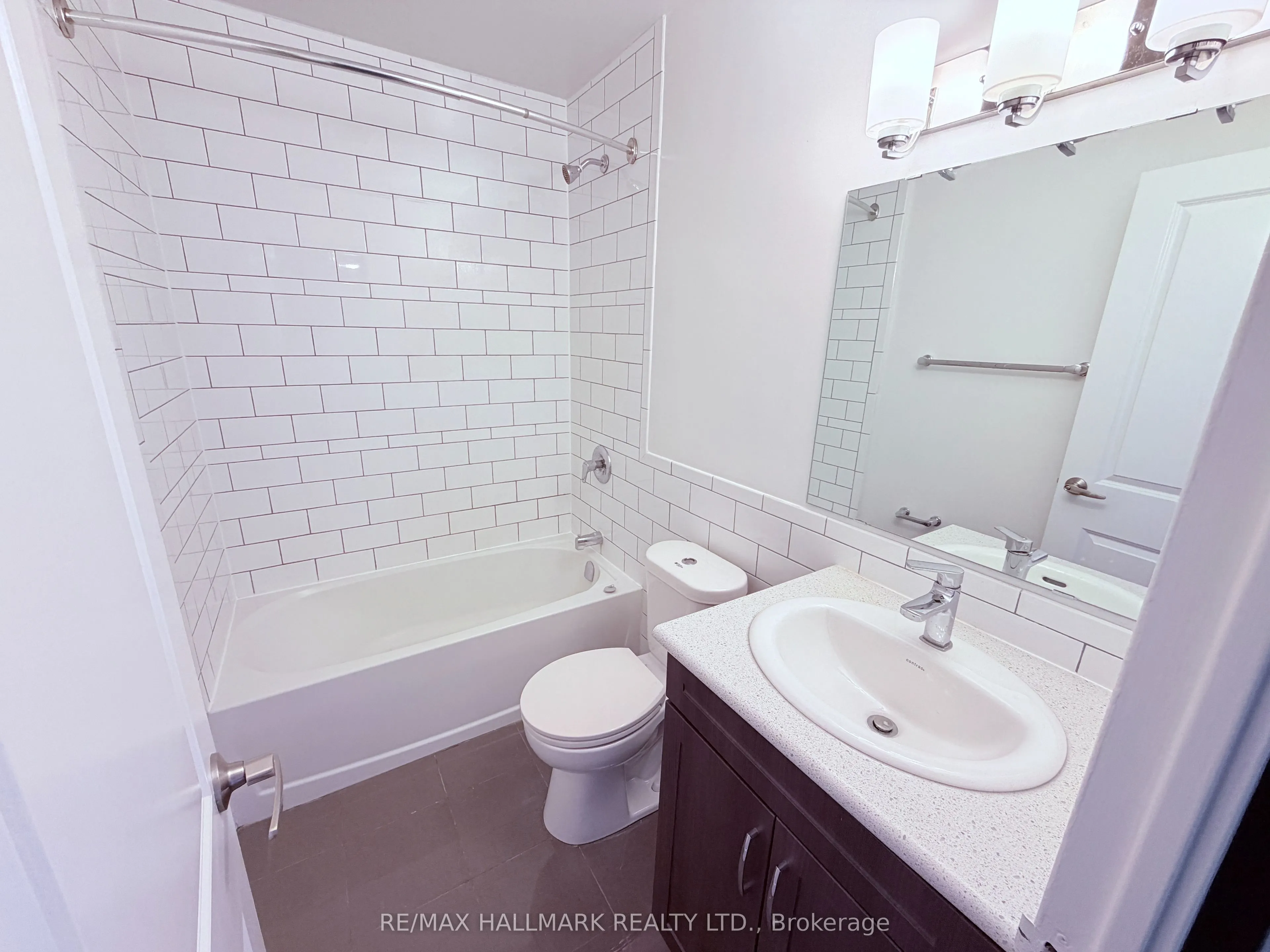 7 Albert Street #409