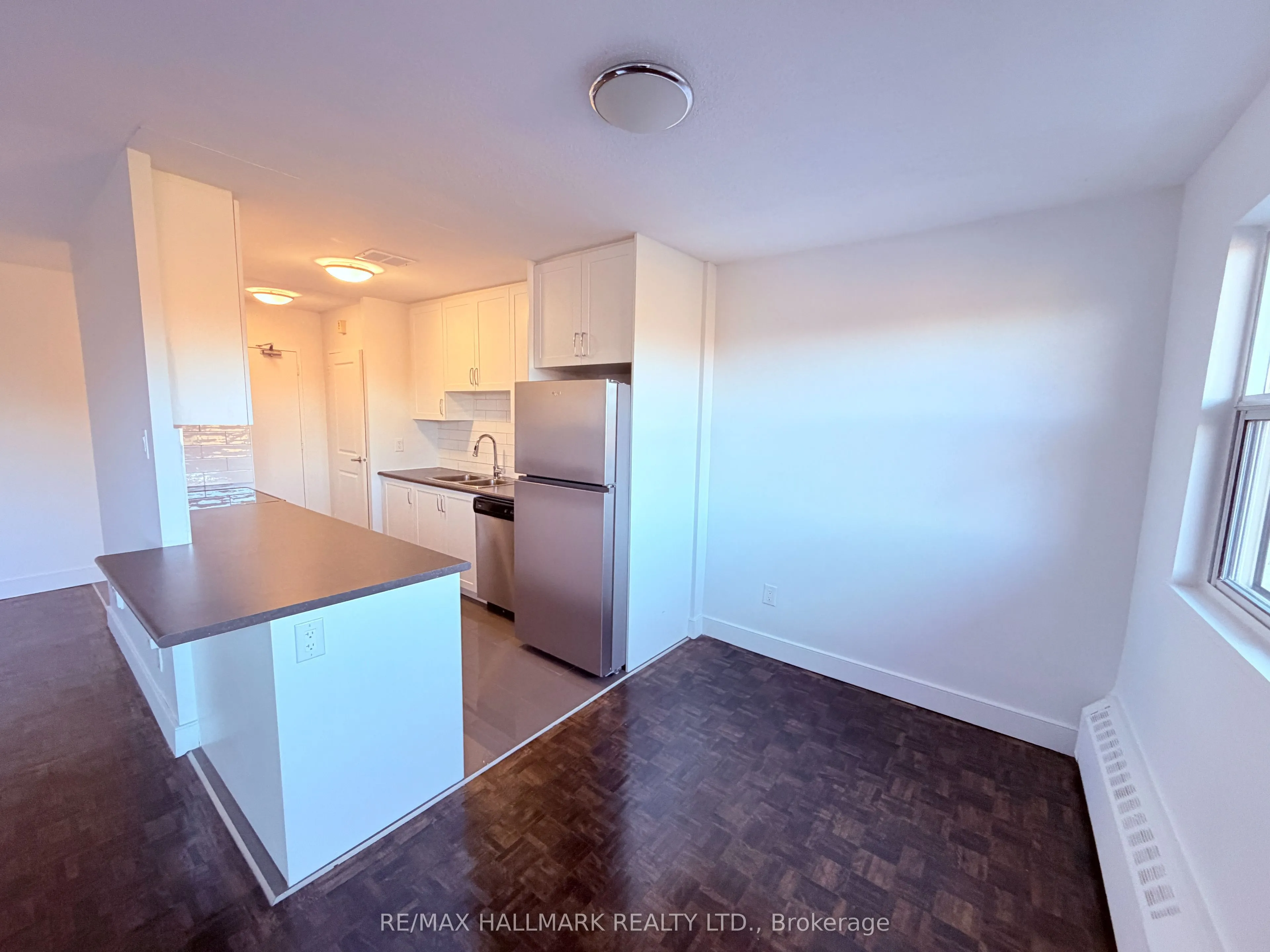 7 Albert Street #409
