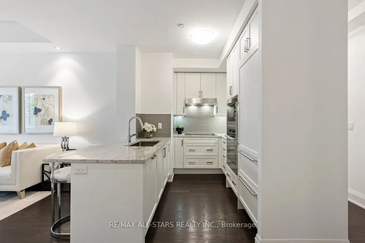 20 Fred Varley Drive #219