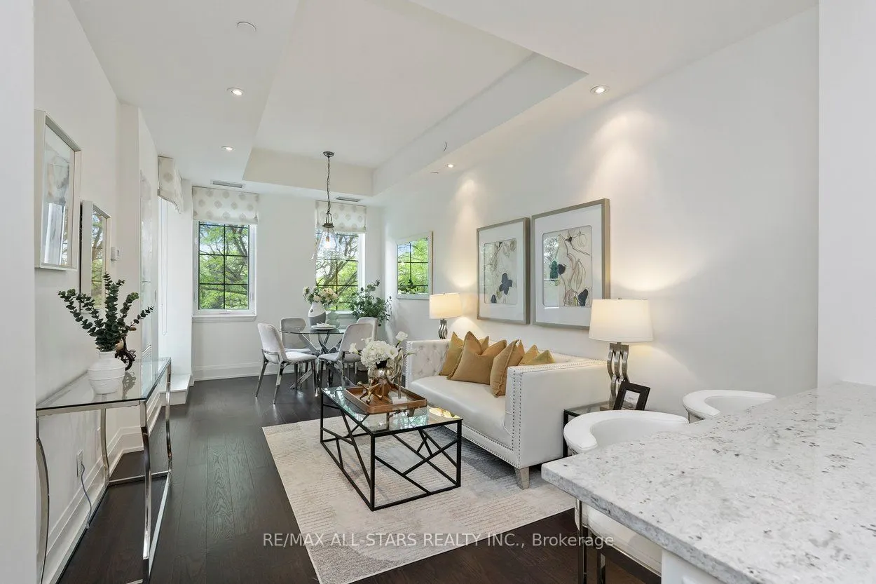 20 Fred Varley Drive #219