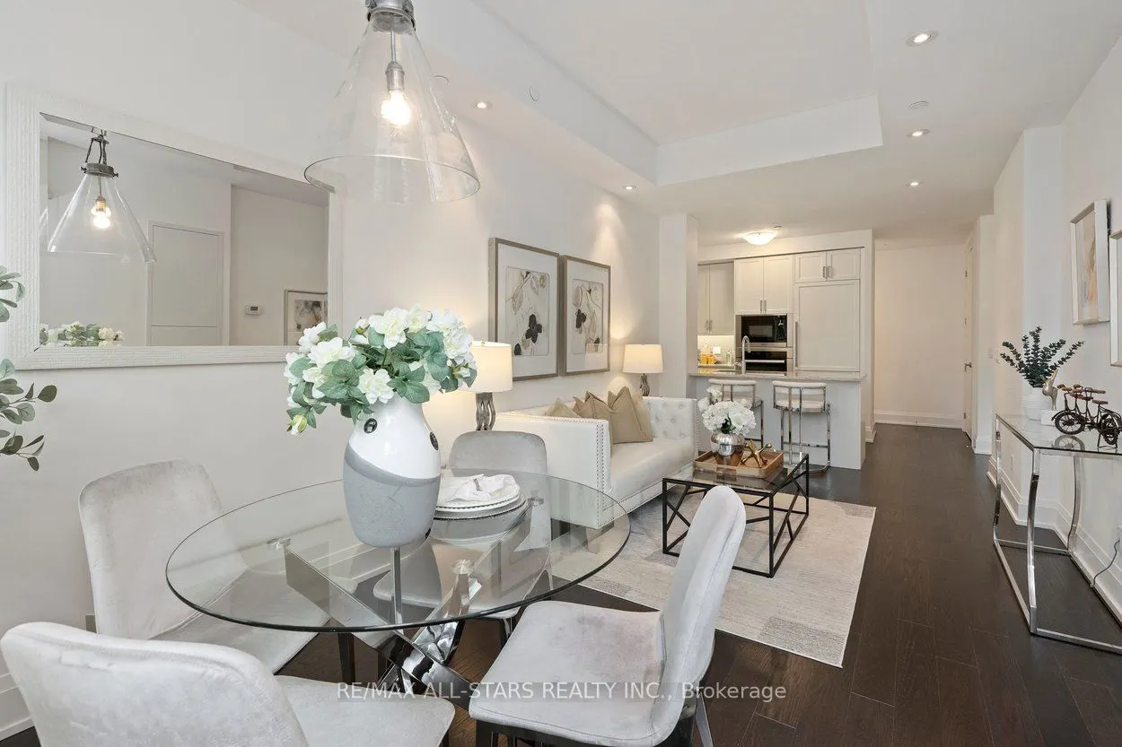 20 Fred Varley Drive #219