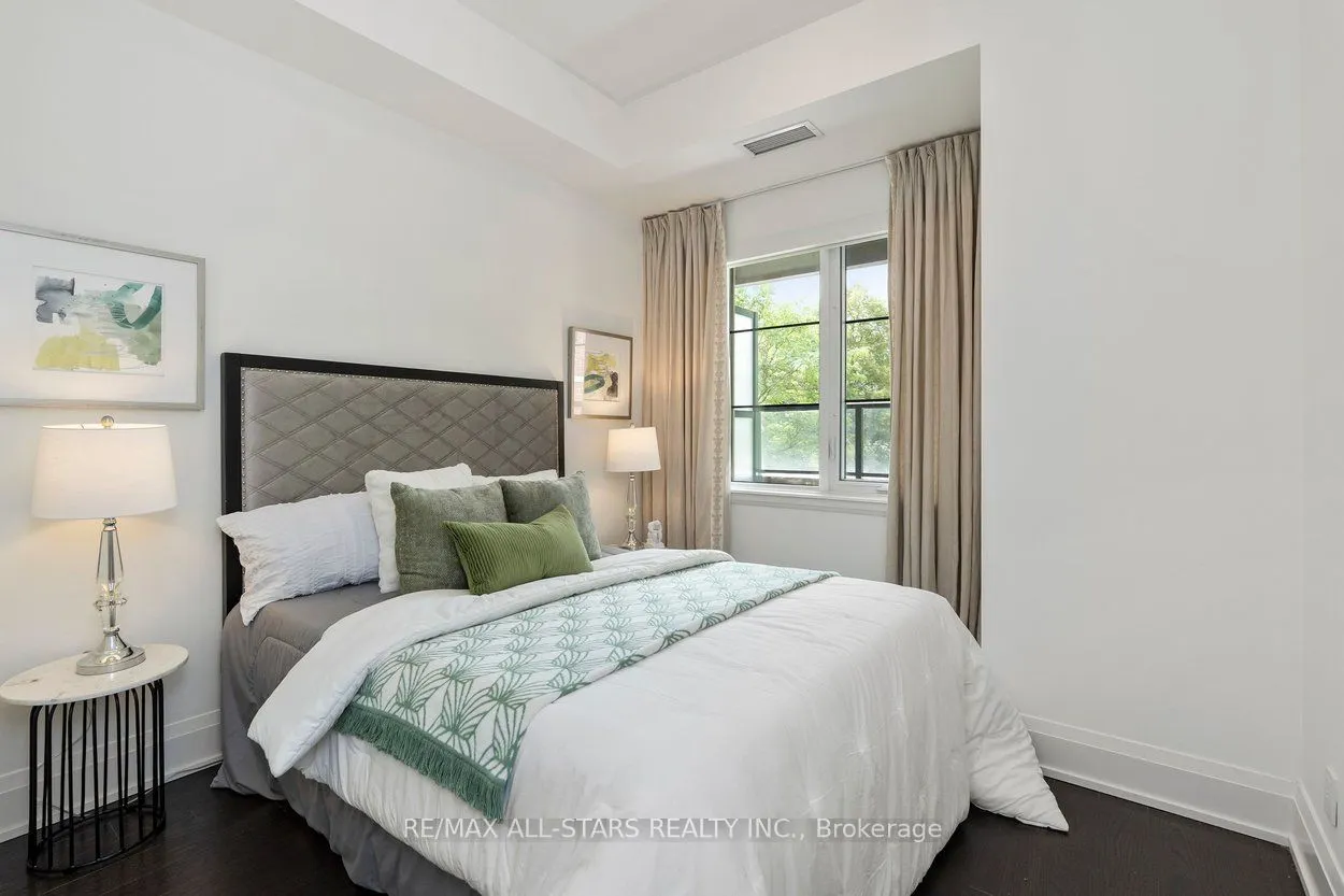 20 Fred Varley Drive #219