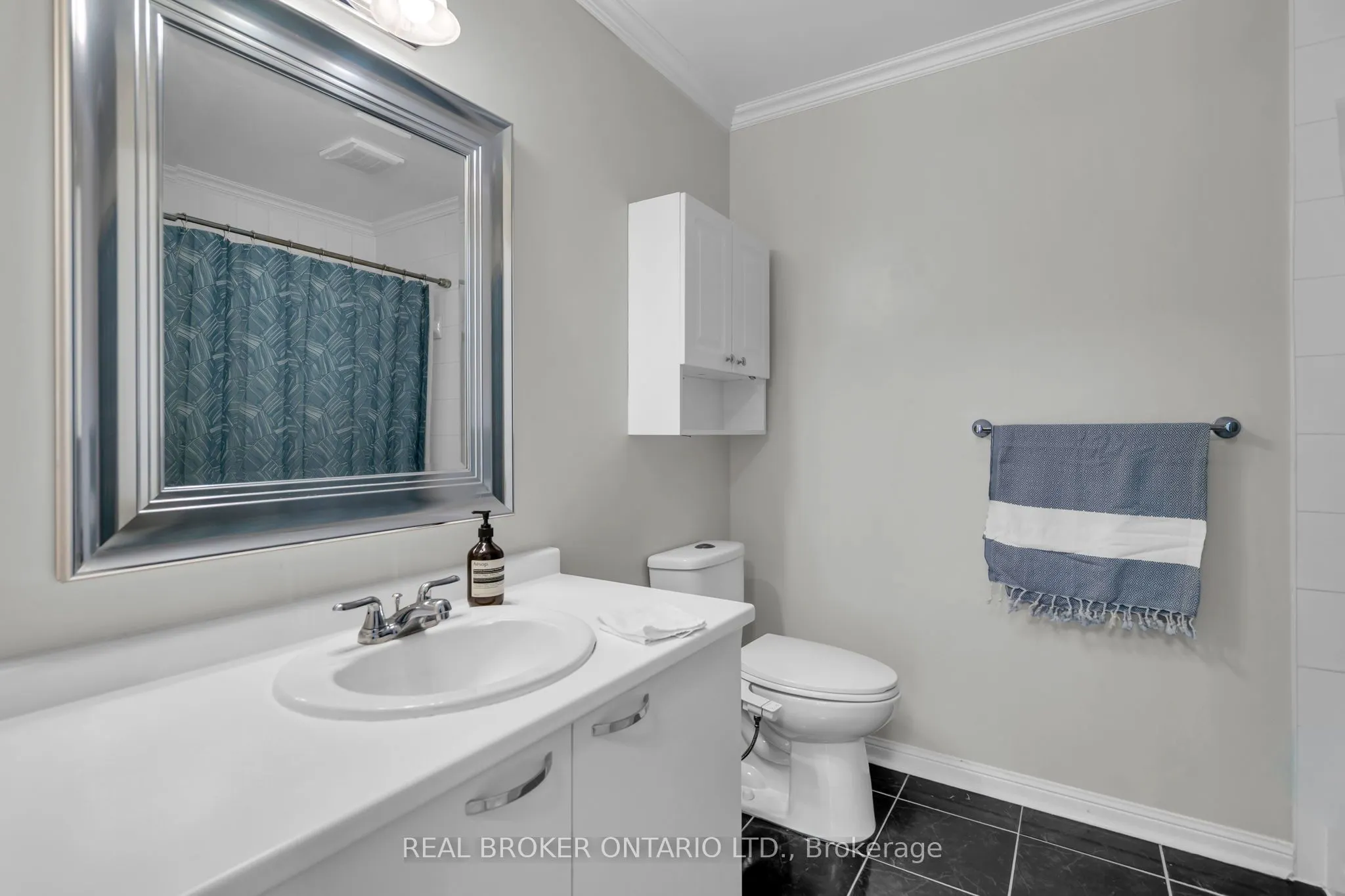 565 Bondi Avenue