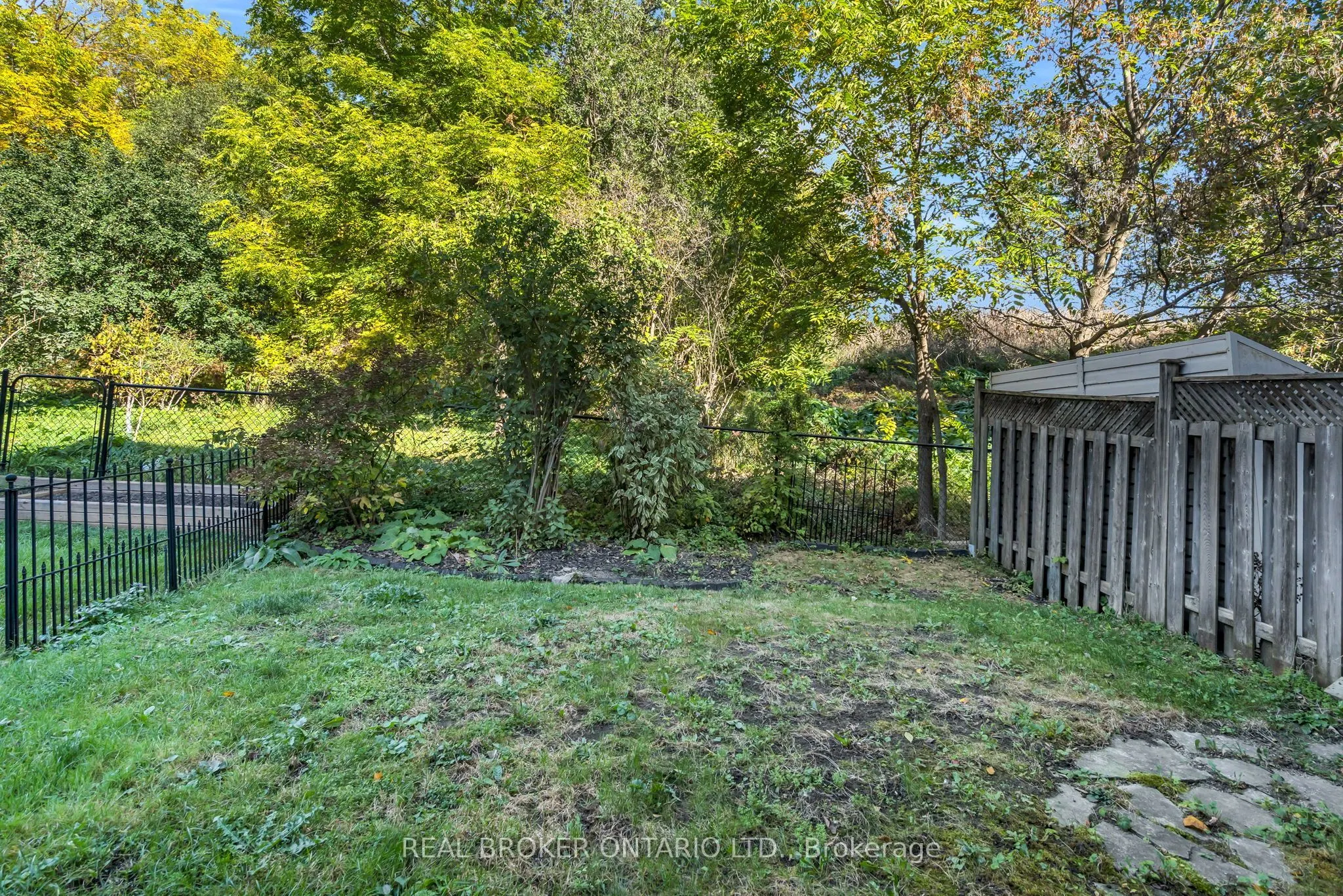 565 Bondi Avenue