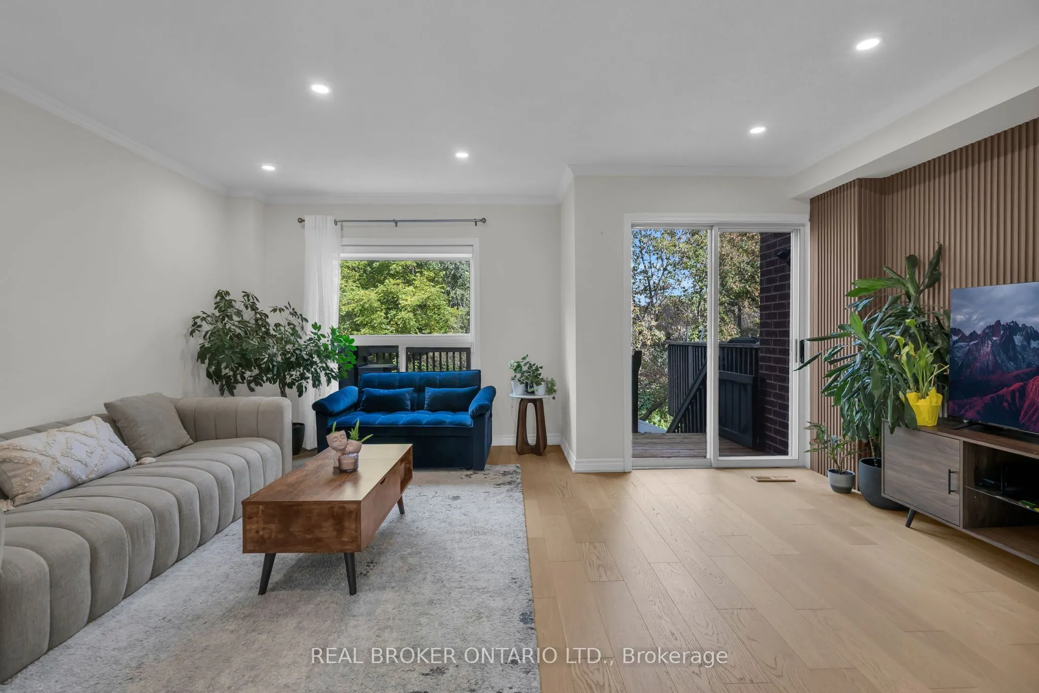 565 Bondi Avenue