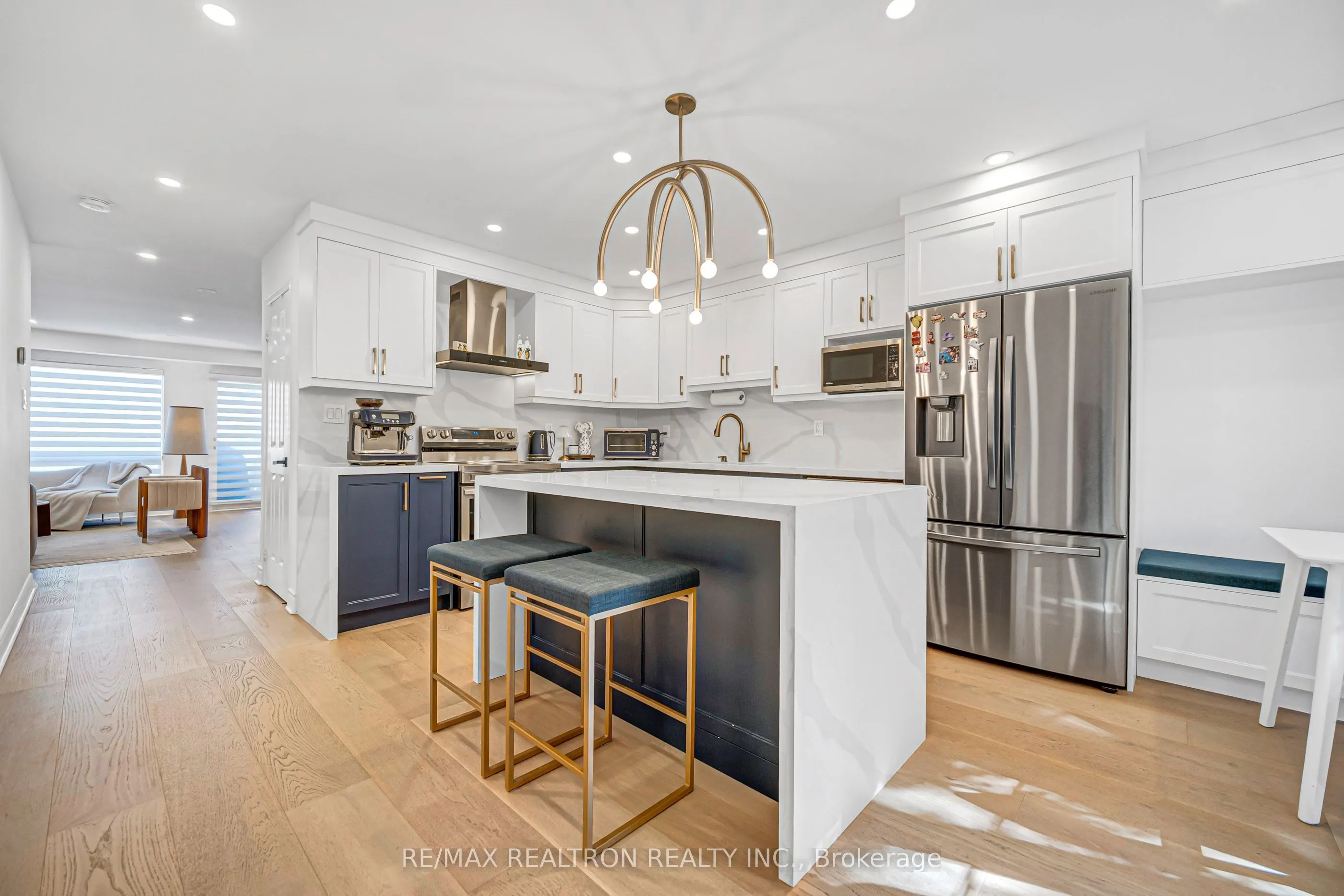10 Macgregor Avenue
