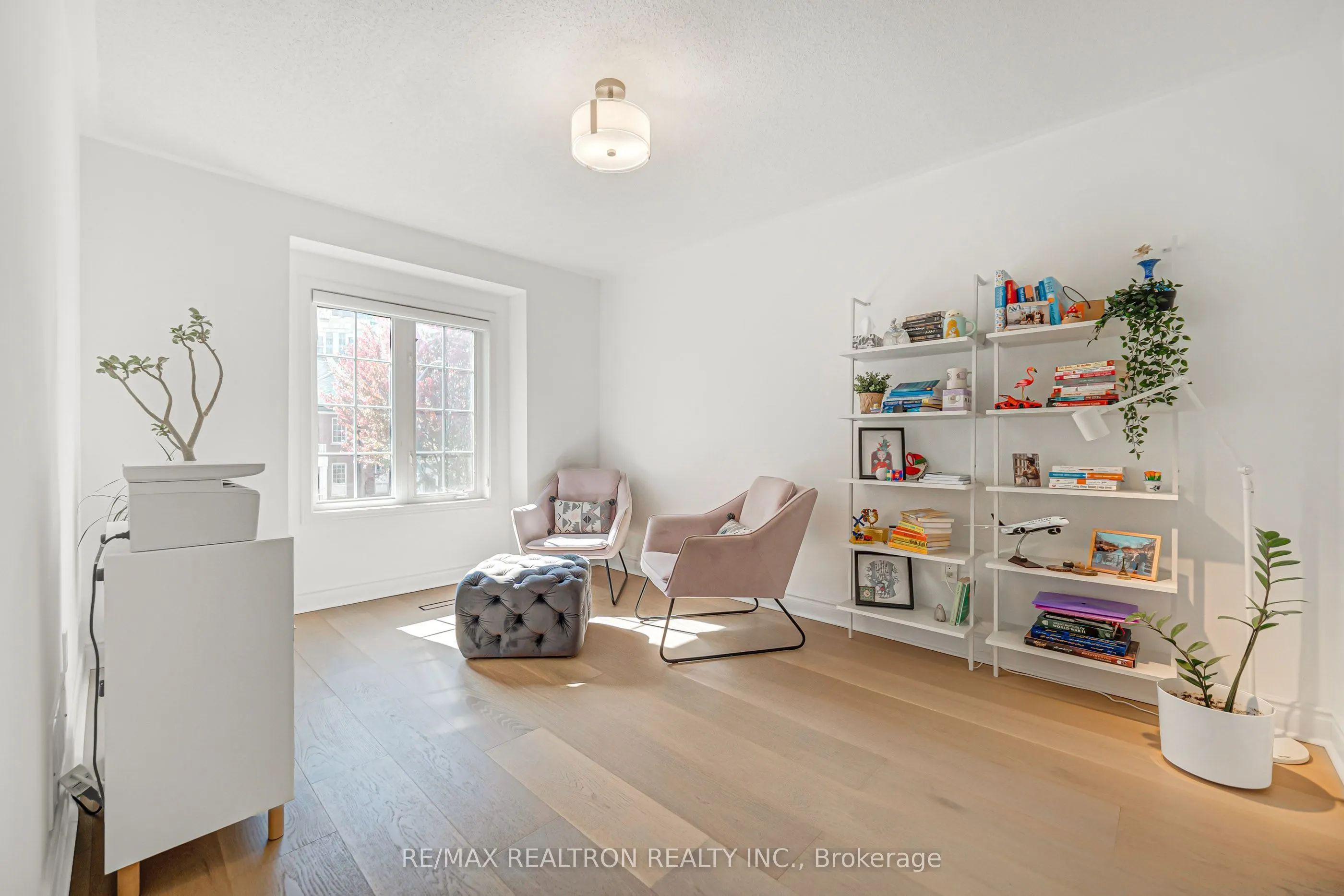 10 Macgregor Avenue