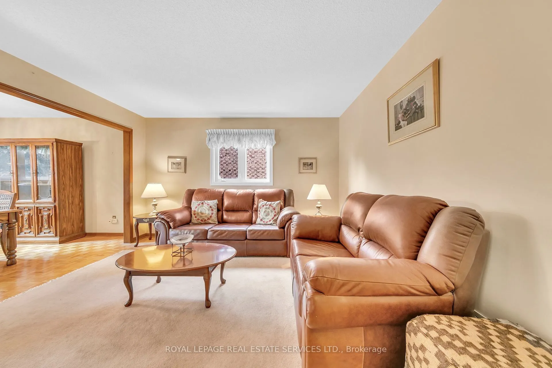 47 Velvet Crescent