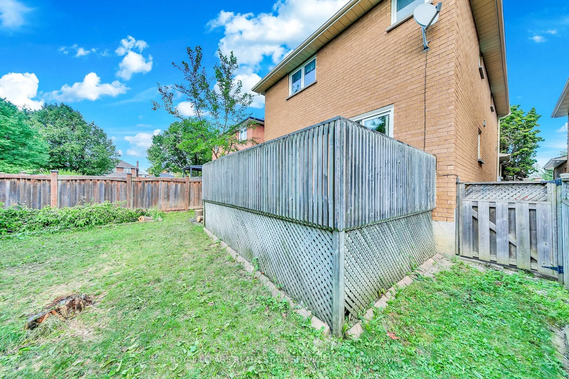 47 Velvet Crescent