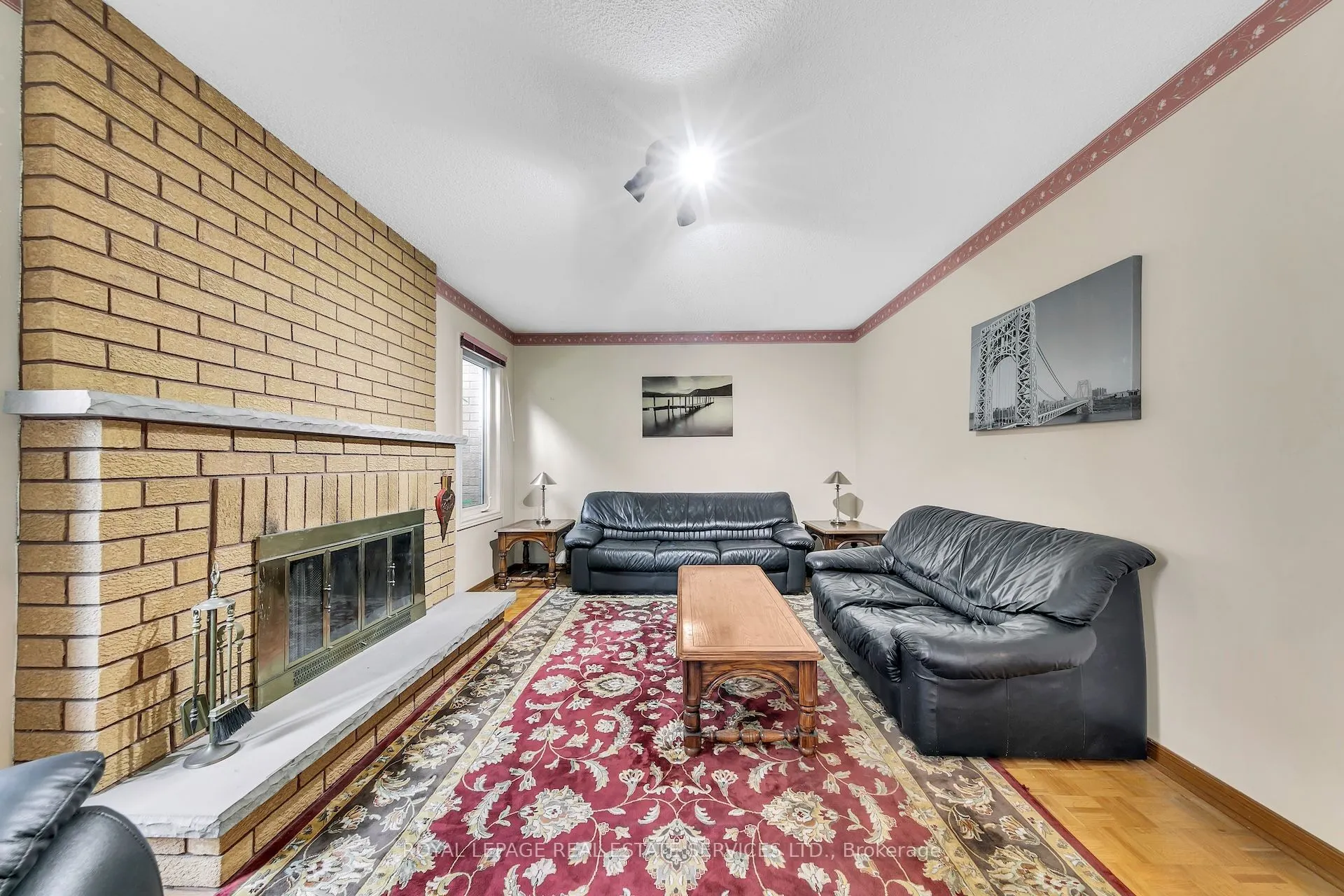 47 Velvet Crescent