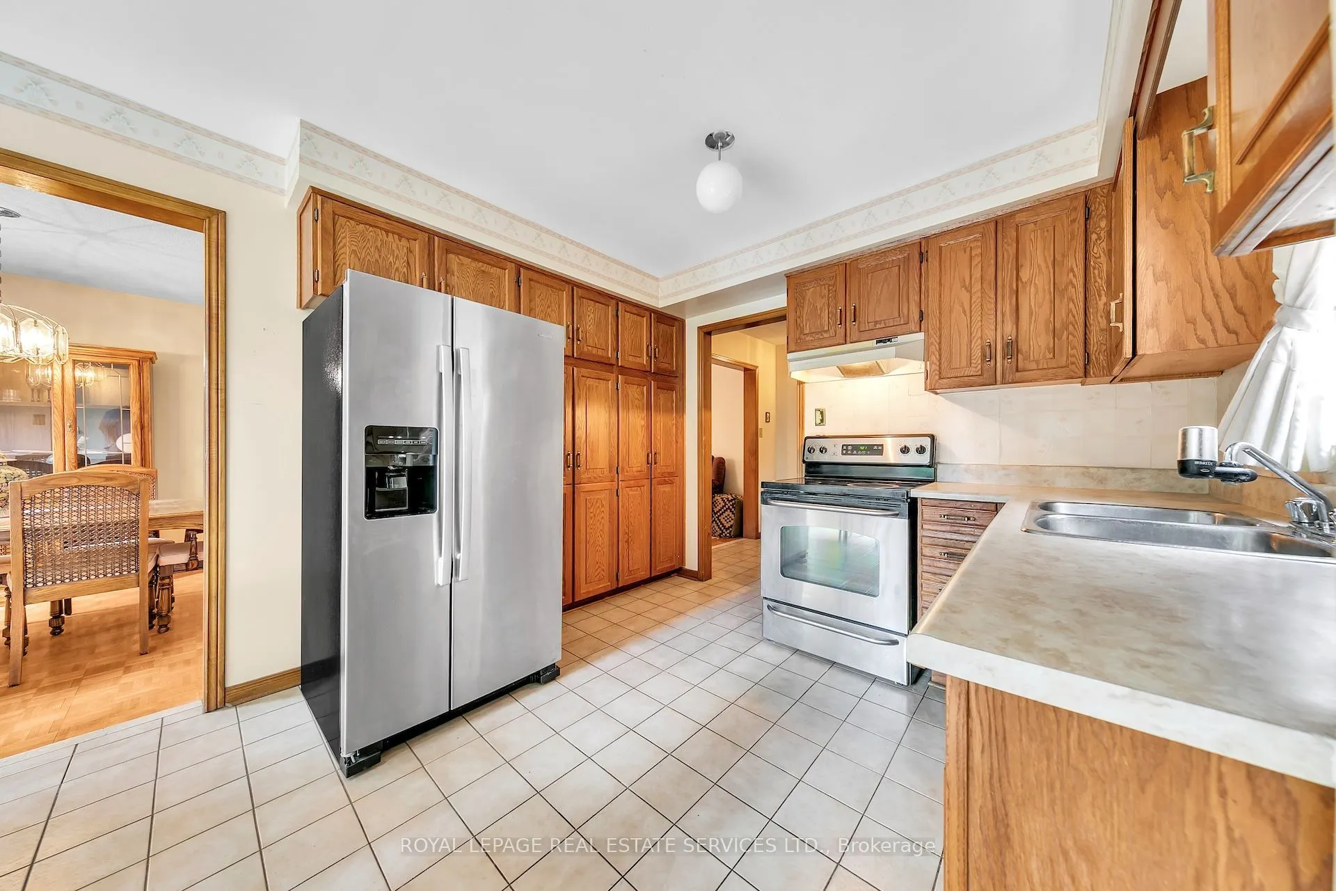 47 Velvet Crescent