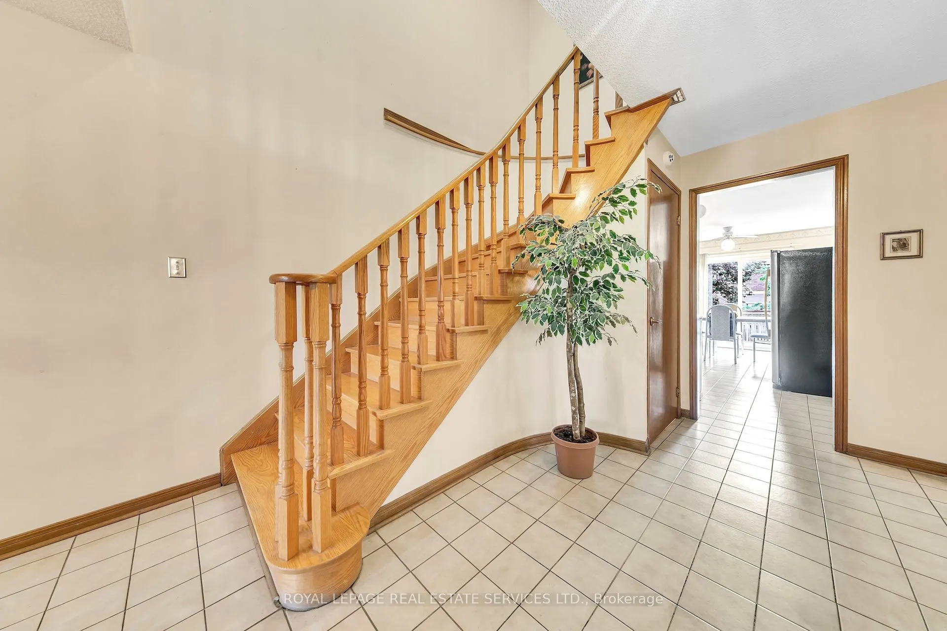 47 Velvet Crescent
