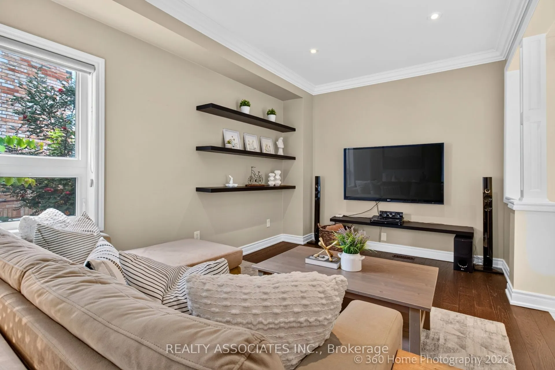 128 Coalbrook Court